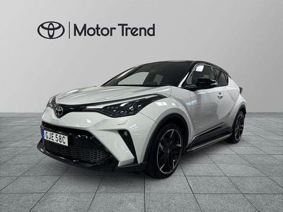 Grå Begagnad 2023 Toyota C-HR Sport SUV | 269 900 kr