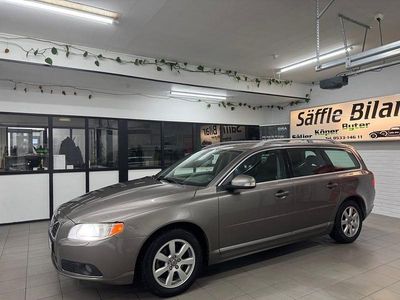 Grå Begagnad 2010 Volvo V70 Summum Kombi | 69 900 kr (Superpris)