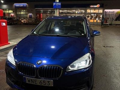 Begagnad 2019 BMW 225 Active Tourer Minibuss | 189 900 kr (Marknadspris)