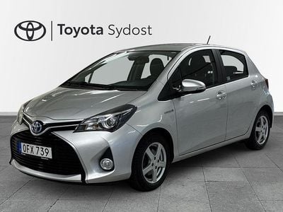Silver Begagnad 2016 Toyota Yaris Hybrid Active | 132 000 kr (Superpris)