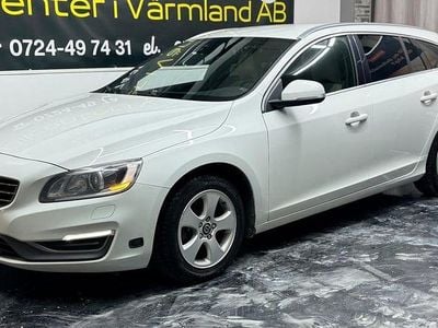 Vit Begagnad 2013 Volvo V60 Summum Kombi | 84 900 kr (Marknadspris)