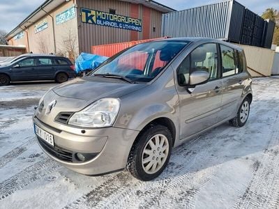 Begagnad Renault Modus 75 HK (55 kW) 2010 Ljusbrun Minibuss