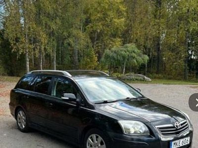 Begagnad 2006 Toyota Avensis Kombi | 38 000 kr (Lite dyr)