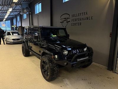 Svart Begagnad 2015 Jeep Wrangler Sahara SUV | 299 900 kr