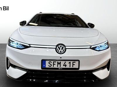 Vit Begagnad 2025 VW ID.7 Pro Kombi | 509 900 kr (Marknadspris)