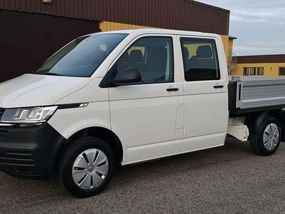 Candy vit Begagnad 2022 VW Transporter Van | 499 900 kr
