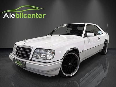 Vit Begagnad 1995 Mercedes E220 Sportkupé | 199 900 kr