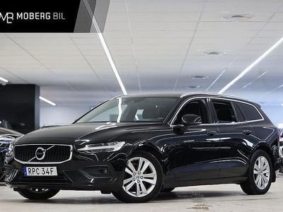 Begagnad Volvo V60 Momentum 197 HK (144 kW) 2021 Svart Kombi