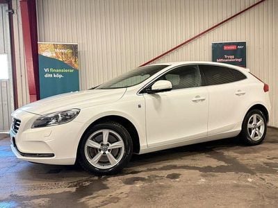 Vit Begagnad 2016 Volvo V40 Ocean Race | 174 000 kr (Bra pris)