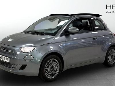 Grå Begagnad 2022 Fiat 500e Icon Halvkombi | 194 900 kr (Marknadspris)
