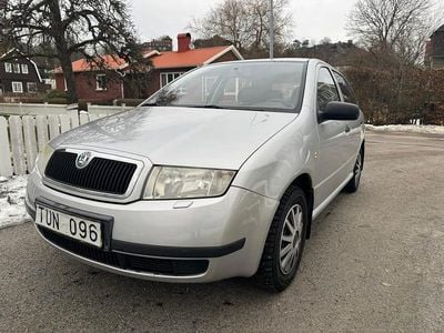 Begagnad Skoda Fabia 68 HK (50 kW) 2003