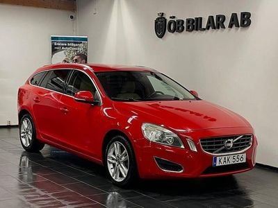 Begagnad Volvo V60 Summum 205 HK (150 kW) 2011 Röd Kombi