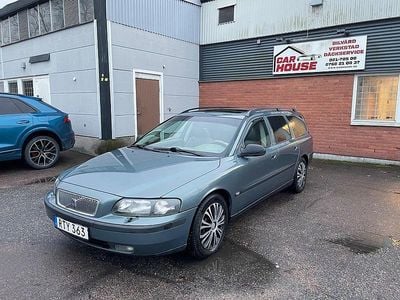 Begagnad Volvo V70 250 HK (183 kW) 2000 Grön Kombi