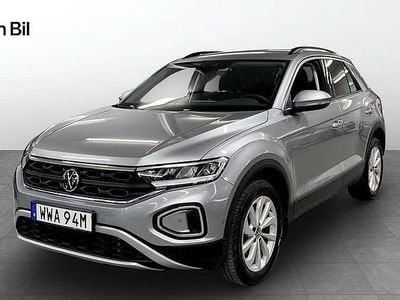 Silver Begagnad 2024 VW T-Roc Life SUV | 299 900 kr (Marknadspris)
