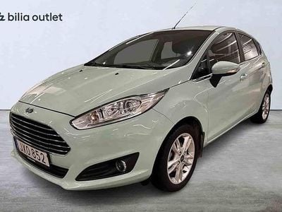 Begagnad Ford Fiesta 2017 Grön Halvkombi