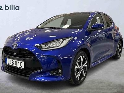 Blå Ny 2025 Toyota Yaris Hybrid Halvkombi | 279 900 kr