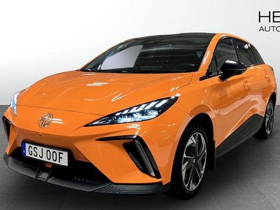 Begagnad MG MG4 EV Luxury 150 kW (204 HK) 2022 Orange Halvkombi