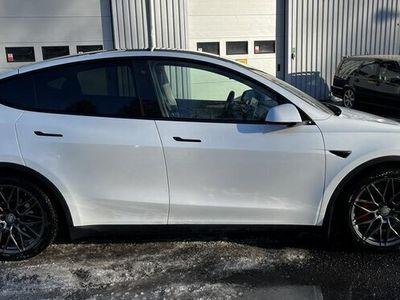 begagnad Tesla Model Y Performance