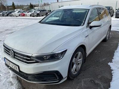 Begagnad VW Passat GTE 156 HK (114 kW) 2021 Vit