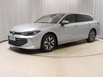 Silver Begagnad 2025 VW Passat Kombi | 349 000 kr (Marknadspris)