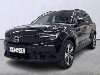 Svart Begagnad 2022 Volvo XC40 Core SUV | 329 900 kr