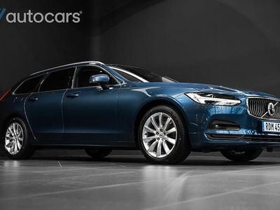Blå Begagnad 2020 Volvo V90 Momentum Kombi | 337 500 kr (Dyr)