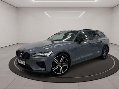 Grå Begagnad 2022 Volvo V60 R-Design Kombi | 389 500 kr (Lite dyr)
