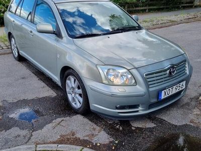 begagnad Toyota Avensis Kombi 2.0 D-4 VVT-i