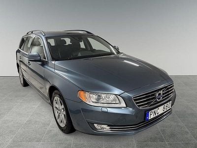Blå Begagnad 2013 Volvo V70 Momentum Kombi | 124 900 kr (Marknadspris)