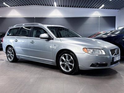 Begagnad Volvo V70 Ocean Race 116 HK (85 kW) 2011 Silver Kombi