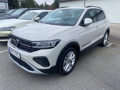 Grå Begagnad 2025 VW T-Cross Life SUV | 289 900 kr (Dyr)