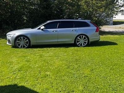Begagnad 2018 Volvo V90 R-Design Kombi | 279 900 kr (Marknadspris)