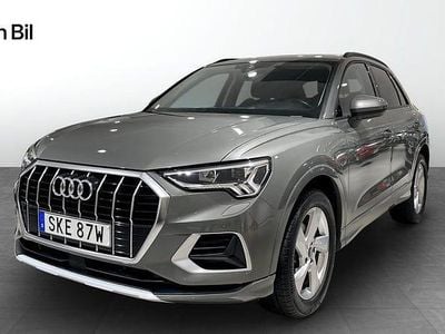 Chronosgrå metallic Begagnad 2022 Audi Q3 Advanced SUV | 299 000 kr (Marknadspris)