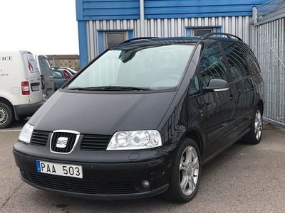Begagnad Seat Alhambra 140 HK (102 kW) 2010 Svart Minibuss