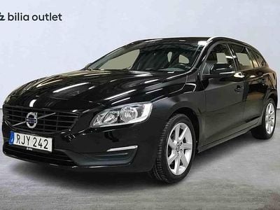 Svart Begagnad 2017 Volvo V60 Kombi | 159 900 kr (Marknadspris)