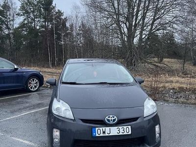 begagnad Toyota Prius Hybrid TAKLUCKA och NAVI