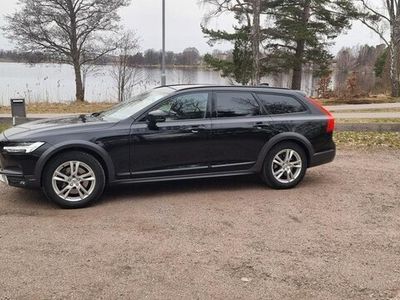 begagnad Volvo V90 CC D4 AWD Geartronic Kinetic Euro 6