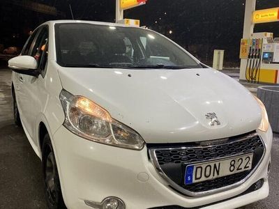 begagnad Peugeot 208 5-dörrar 1.2 VTi Euro 5