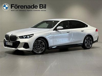 Vit Ny 2025 BMW 530e Shadowline Sedan | 589 900 kr