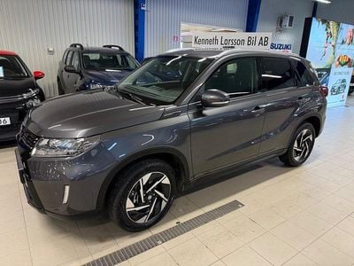 Grå Begagnad 2024 Suzuki Vitara SUV | 334 000 kr (Lite dyr)