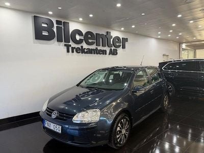 Begagnad VW Golf V Trendline 102 HK (75 kW) 2007 Blå Halvkombi