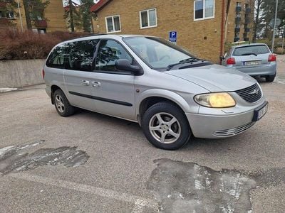 Begagnad 2003 Chrysler Grand Voyager Minibuss | 25 000 kr (Superpris)