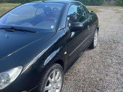 Metallic Begagnad 2002 Peugeot 206 CC Cab | 15 500 kr