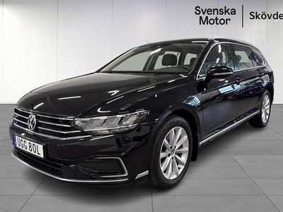 Svart Begagnad 2020 VW Passat GTE Kombi | 259 200 kr (Marknadspris)