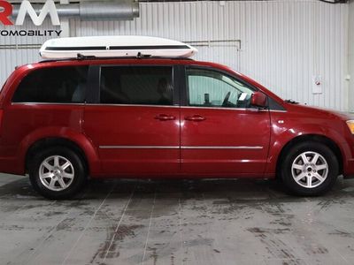 begagnad Chrysler Grand Voyager 2.8 7-SITS P-SENSORER TAKBOX XENON