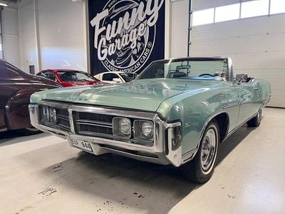 Röd Begagnad 1969 Buick Electra 225 Cab | 149 000 kr