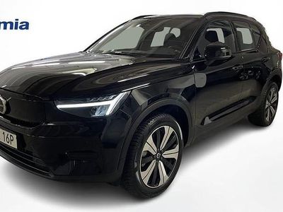 Begagnad Volvo XC40 Core 185 kW (252 HK) 2022 Svart SUV