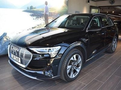 Svart Begagnad 2022 Audi e-tron Proline SUV | 429 000 kr (Marknadspris)