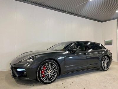 Grå Begagnad 2017 Porsche Panamera Sport Turismo Kombi | 729 000 kr (Bra pris)