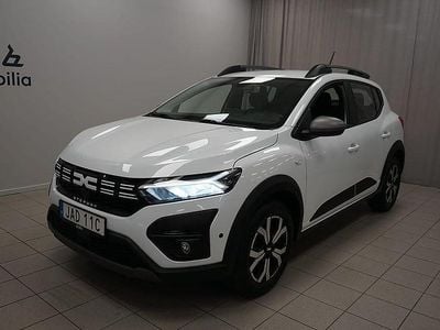 Vit Begagnad 2022 Dacia Sandero Stepway SUV | 154 900 kr (Marknadspris)